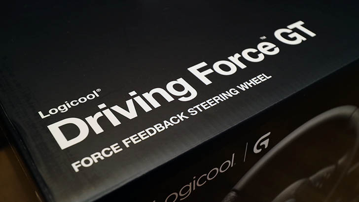 ロジクールのDriving Force GTを購入！レースドライバーにオレはなるッ！ - デジタルアジト